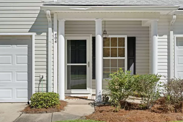 Summerville, SC 29485,404 Savannah River Dr