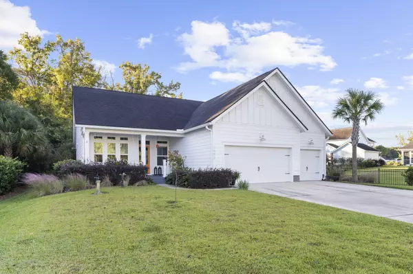 2693 Battle Trail Dr, Johns Island, SC 29455