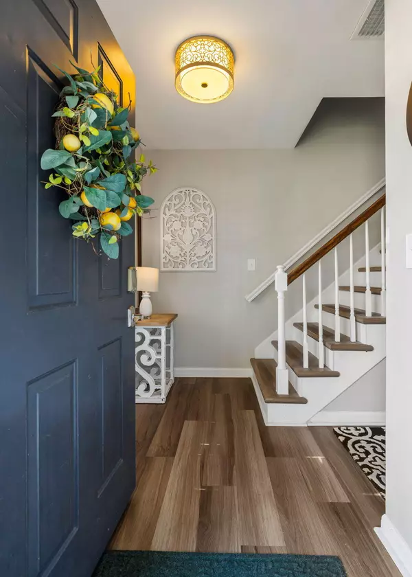 Mount Pleasant, SC 29464,733 Ralston Ct