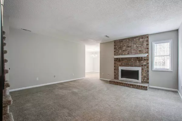 Charleston, SC 29412,5 Poets Cor