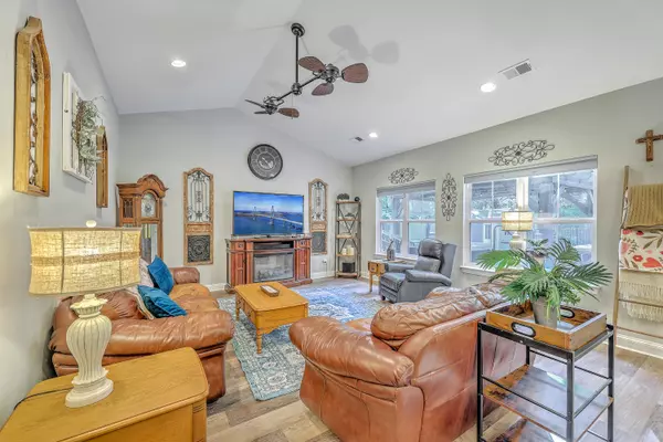 Moncks Corner, SC 29461,1122 Langdoc St