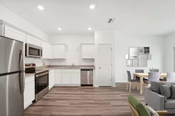 Summerville, SC 29486,185 Cotton Leaf Blvd