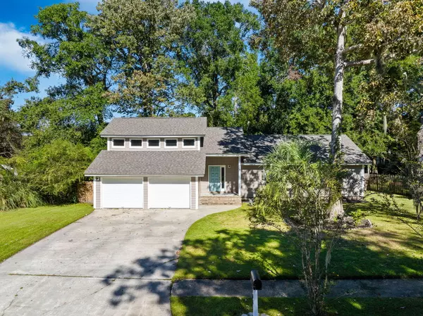 103 Evance Ct, Summerville, SC 29485