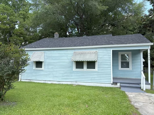 North Charleston, SC 29406,5428 Crown Ave