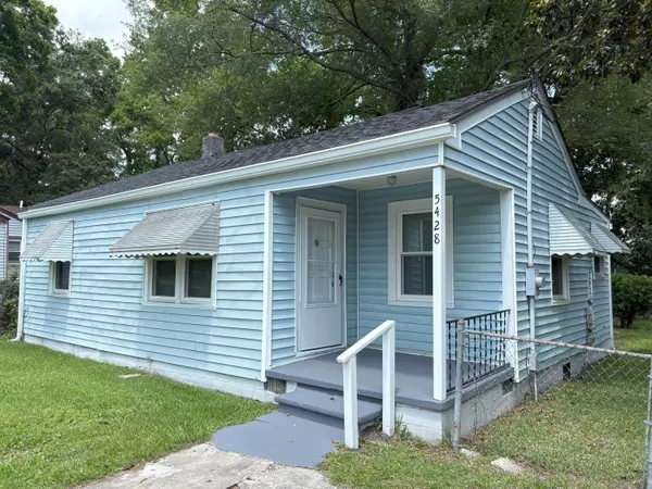 5428 Crown Ave, North Charleston, SC 29406