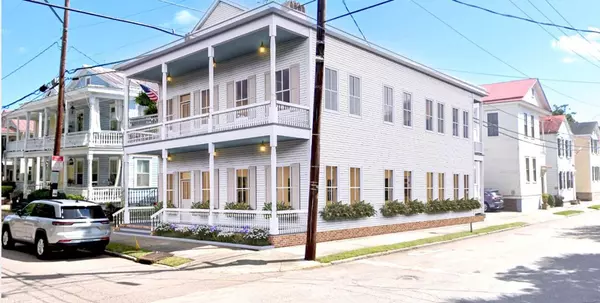 Charleston, SC 29401,63 Montagu St #B