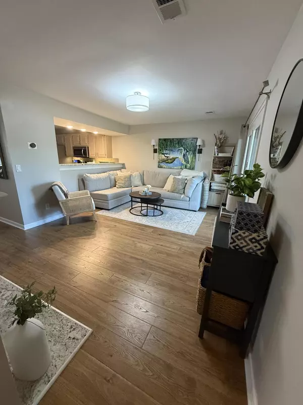 Mount Pleasant, SC 29464,1080 Marsh Court Ln