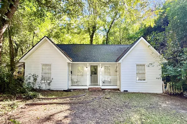 524 W Carolina Ave #A, Summerville, SC 29483