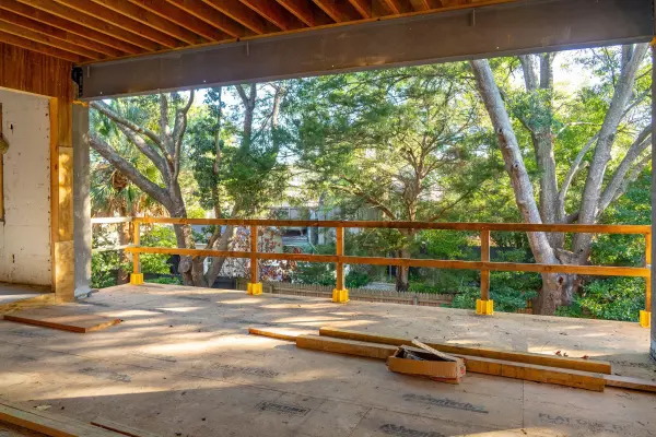 Charleston, SC 29401,284 Meeting St #203