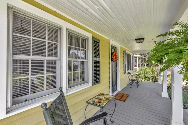 Summerville, SC 29483,204 S Hampton St