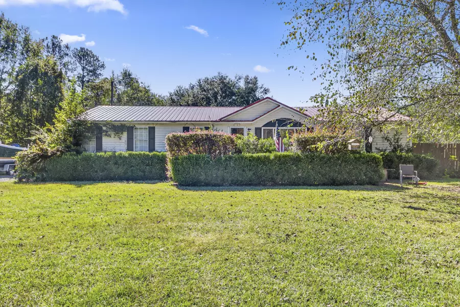 1165 Thomas Walters Rd, Pineville, SC 29468