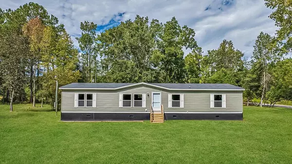 610 Rabbitpatch Ln, Saint Stephen, SC 29479