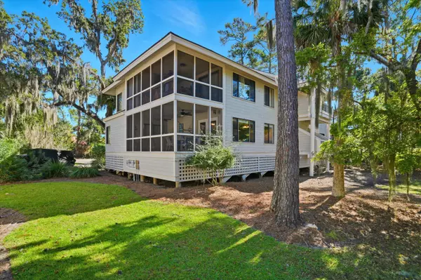 857 Club Cottage Rd, Edisto Beach, SC 29438