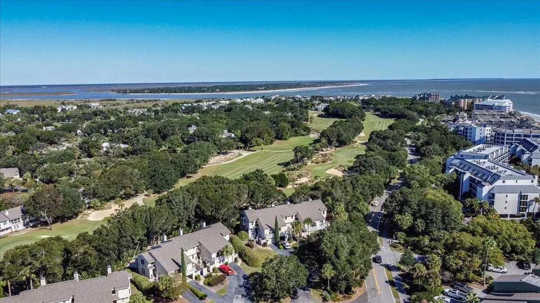 2 Fairway Dunes Ln, Isle Of Palms, SC 29451