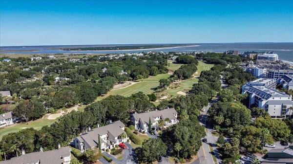 2 Fairway Dunes Ln, Isle Of Palms, SC 29451