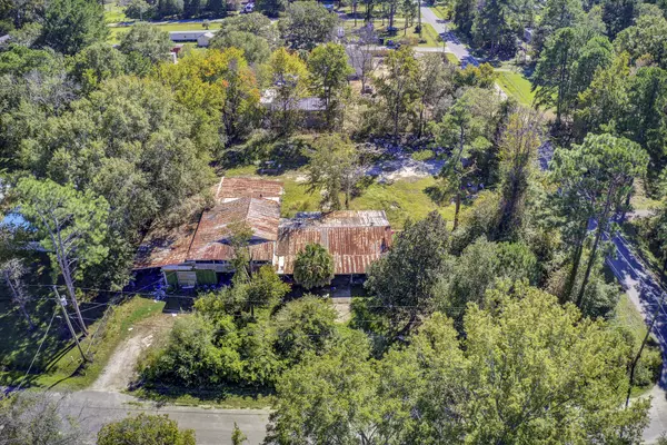 Summerville, SC 29483,211 W Steele Dr
