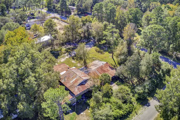 Summerville, SC 29483,211 W Steele Dr