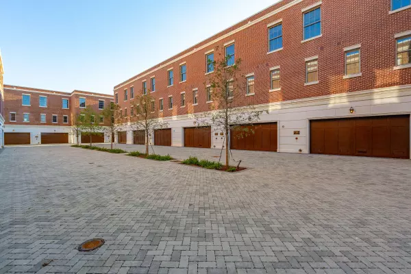 Charleston, SC 29401,1 Barre St #A8