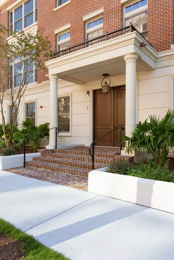 Charleston, SC 29401,1 Barre St #A8