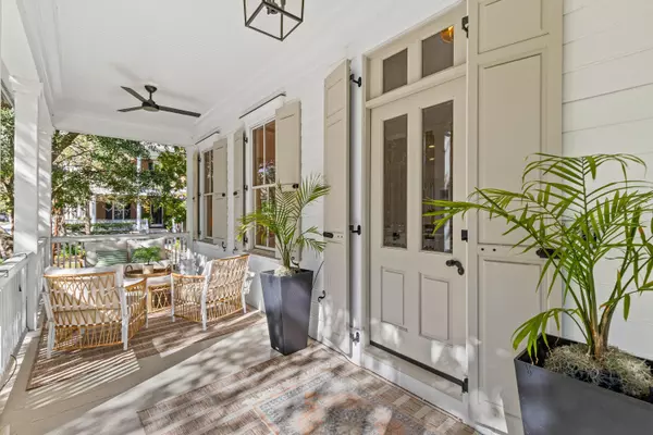 Daniel Island, SC 29492,221 Delahow St