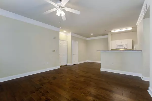 Mount Pleasant, SC 29466,1300 Park West Blvd #515