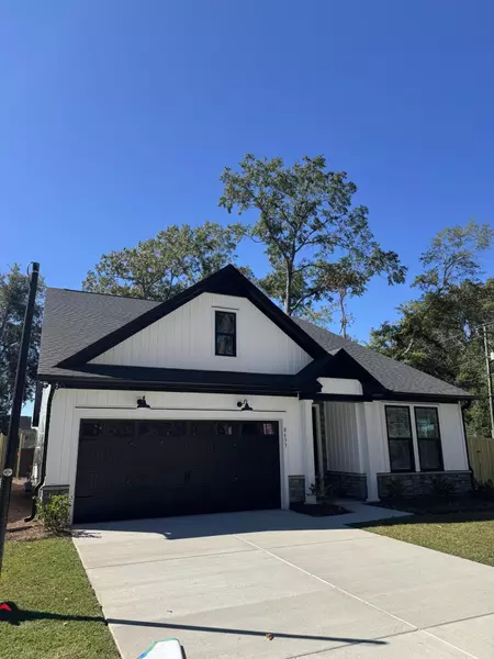 8631 Connor Ct, North Charleston, SC 29406