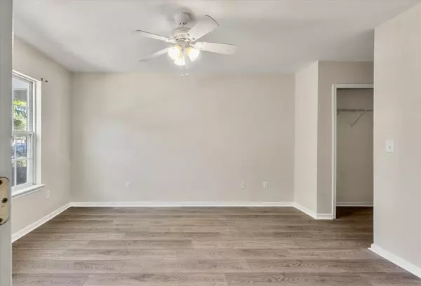 North Charleston, SC 29406,7900 Shadow Oak Dr