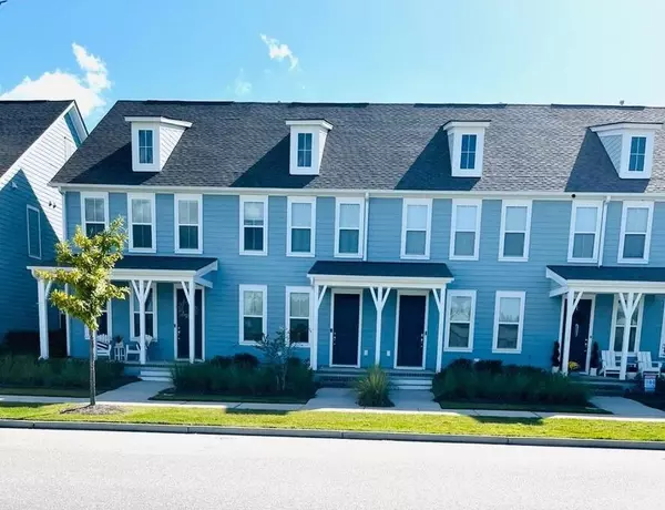 561 Blueway Ave, Summerville, SC 29486