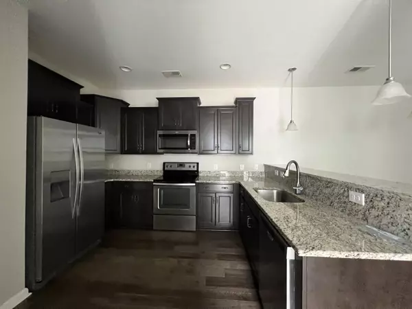 Ladson, SC 29456,828 Winthrop St #B