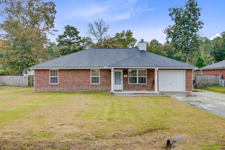 1232 Saylor Aly, Moncks Corner, SC 29461