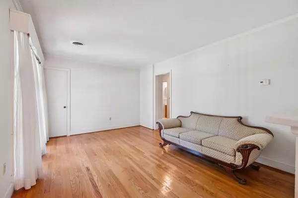 North Charleston, SC 29405,5119 Parkside Dr