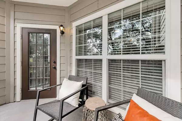 Charleston, SC 29412,700 Daniel Ellis Dr #9104