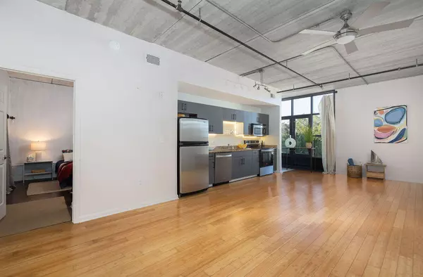 Charleston, SC 29403,1 Cool Blow St #337