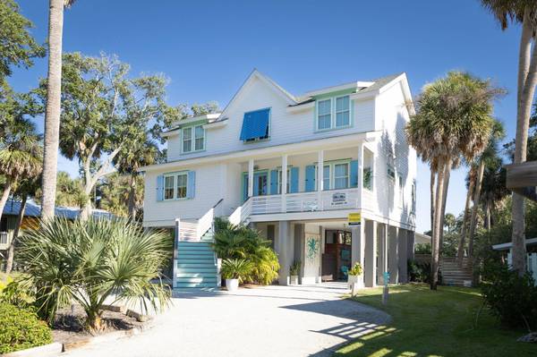 Edisto Island, SC 29438,1109 Nancy St