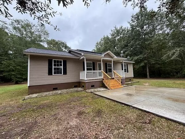Saint Stephen, SC 29479,425 Honeysuckle Ln
