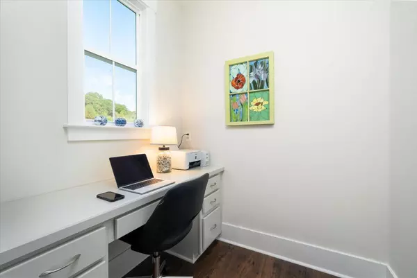 Charleston, SC 29492,4009 Blind Flight St