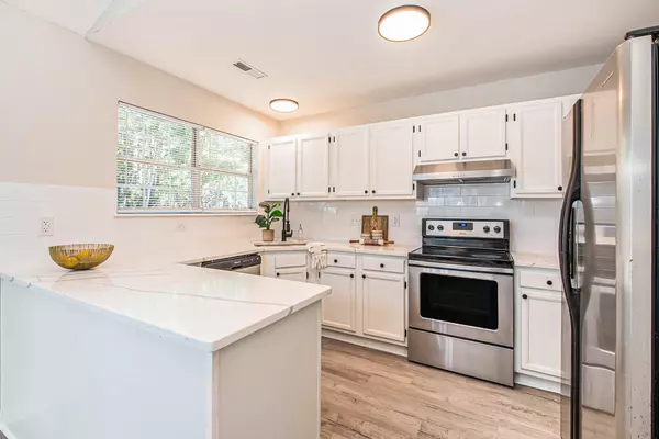Summerville, SC 29485,106 Candover Ct