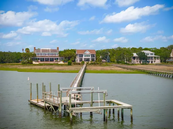 Mount Pleasant, SC 29464,104 Beach St