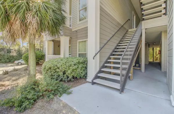 Charleston, SC 29412,700 Daniel Ellis Dr #14103