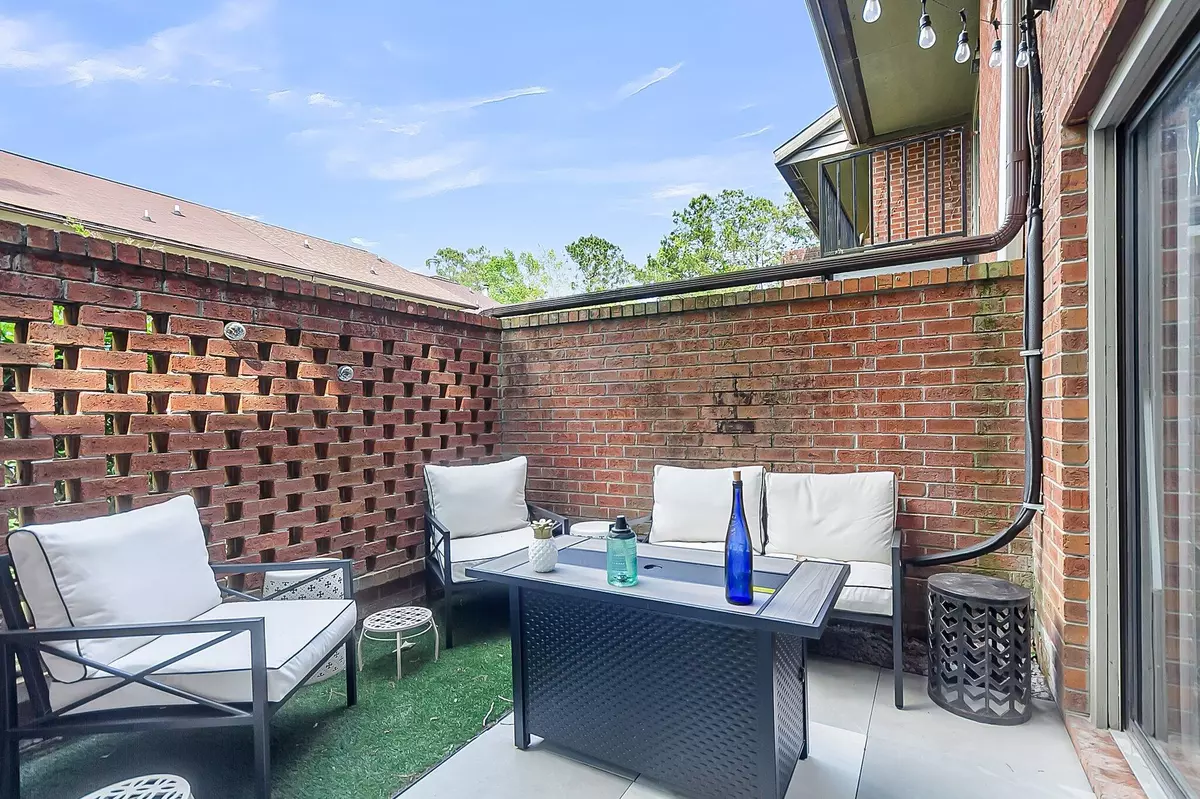 Summerville, SC 29485,565 Travelers Blvd