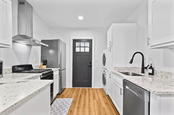 North Charleston, SC 29405,2215 Cambridge Ave