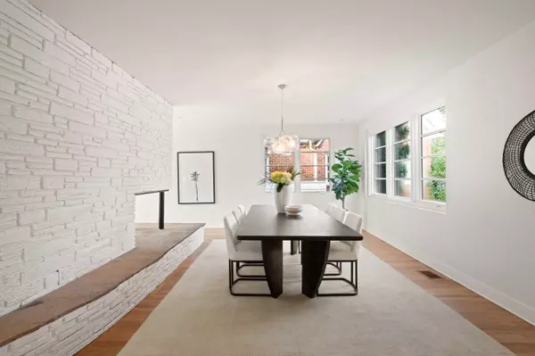 Charleston, SC 29403,261 Grove St