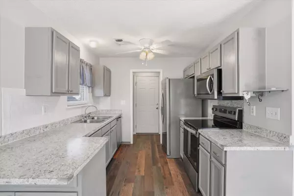 North Charleston, SC 29418,5081 Westview St