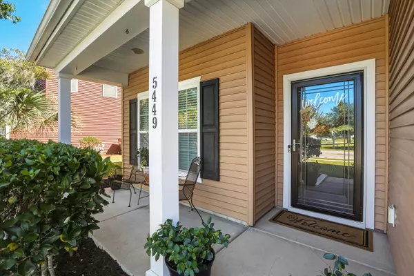 North Charleston, SC 29420,5449 Kings River Dr