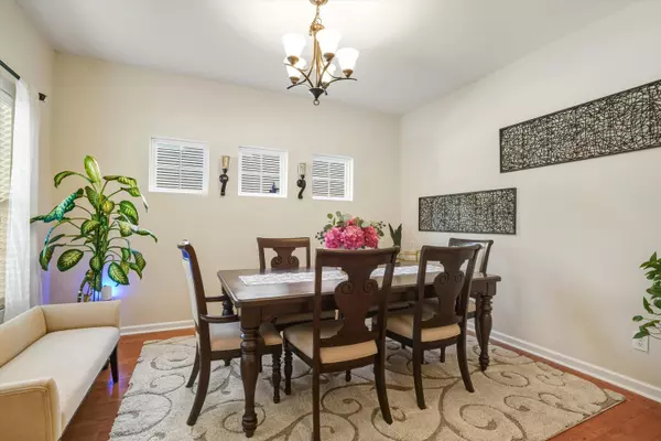 North Charleston, SC 29420,5449 Kings River Dr