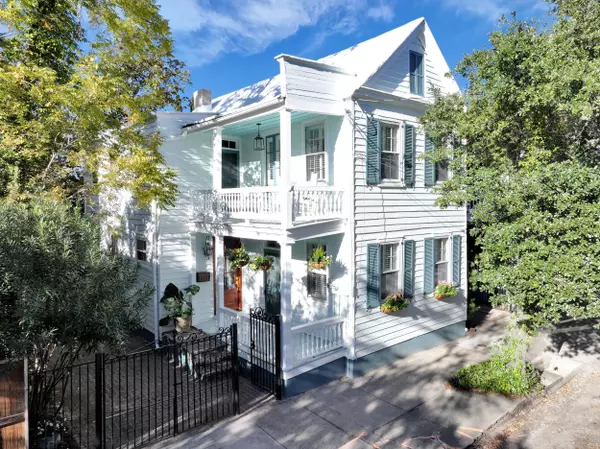 84 Vanderhorst St, Charleston, SC 29403