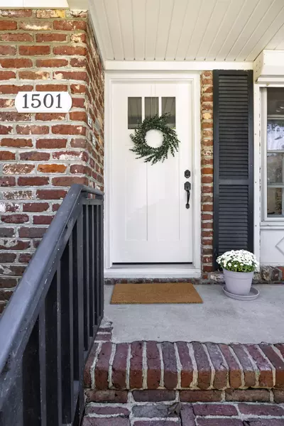1501 Birthright St, Charleston, SC 29407