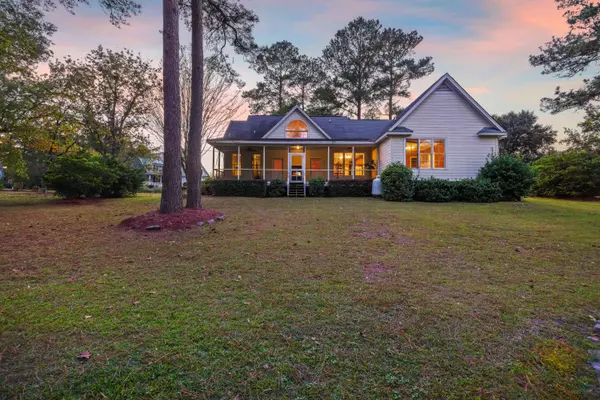 Elloree, SC 29047,113 Twisted Oak Trl