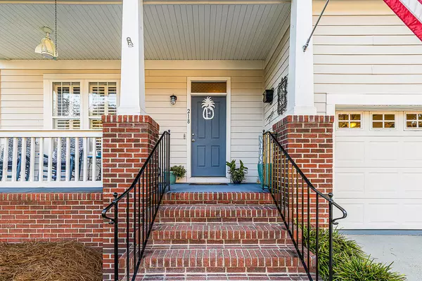 Summerville, SC 29485,218 Carolinian Dr
