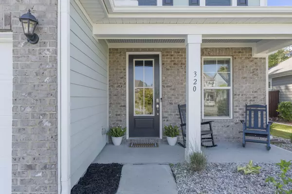 Summerville, SC 29486,320 Long Pier St